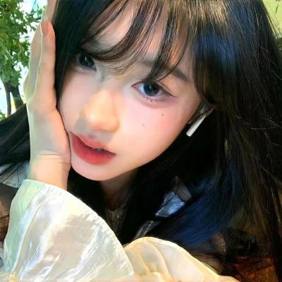 玛丽的白色连衣裙